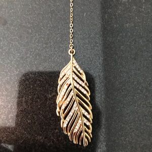 Goldtone necklace